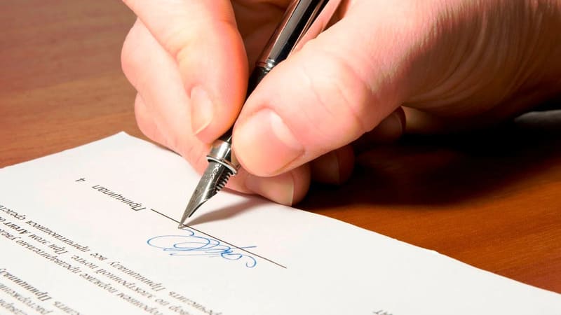 Hợp Đồng Là Gì Và Tại Sao Cần Soạn Thảo Cẩn Thận?