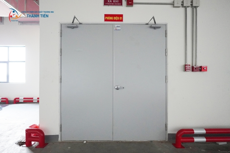 Kinh nghiệm chọn cửa thép chống cháy công nghiệp "đúng chuẩn"