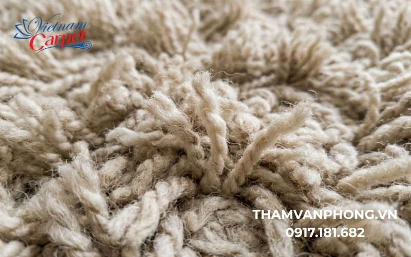 chọn chất liệu thảm xù phòng khách phù hợp với nhu cầu sử dụng