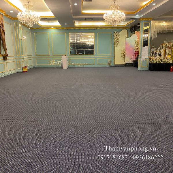 yếu tố ảnh hưởng đến giá thảm văn phòng